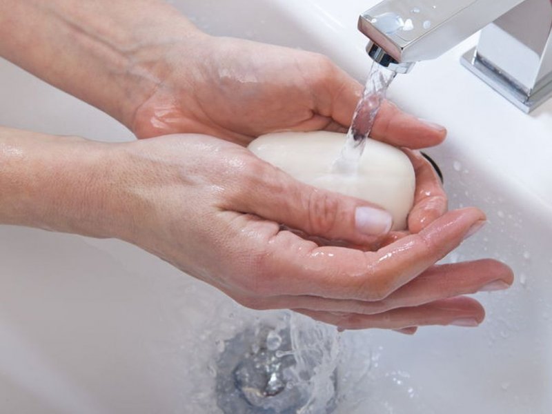 25291 Дерматологи посоветовали, как мыть руки и не допускать сухости кожи